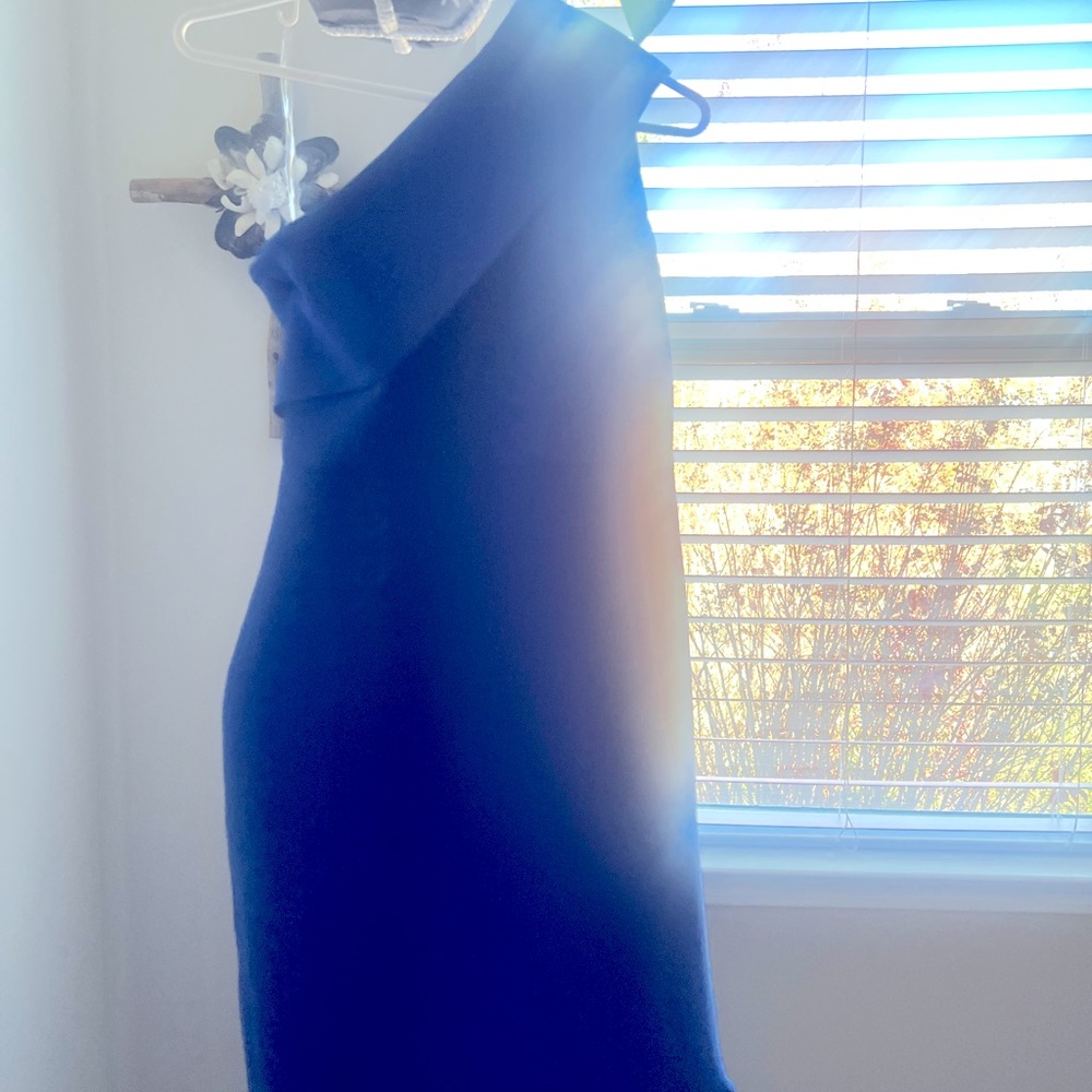 Beautiful Bright Blue Dress